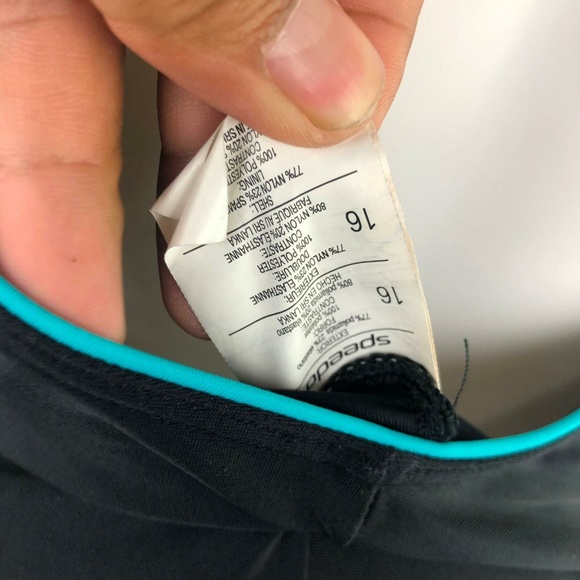 Speedo Size 6 Black One Piece Swimsuit - Picture 8 of 8